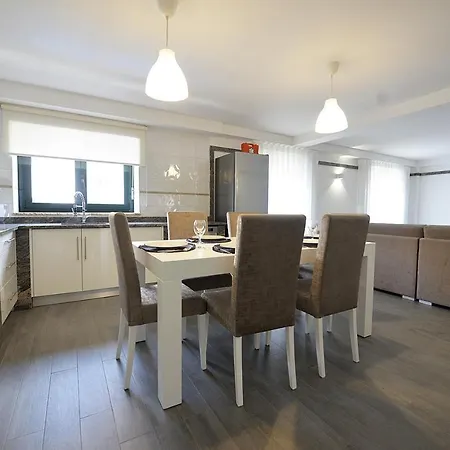 Anchor Loft 3-bedroom Beach Апартаменты *