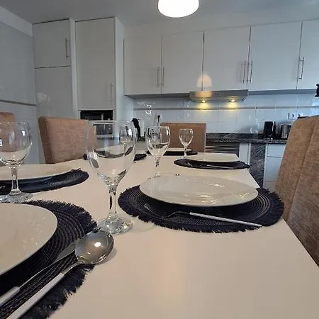 Апартаменты Anchor Loft 3-bedroom Beach